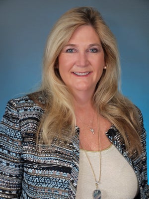 Portrait of Annalisa Jordan, Broker Assocaite